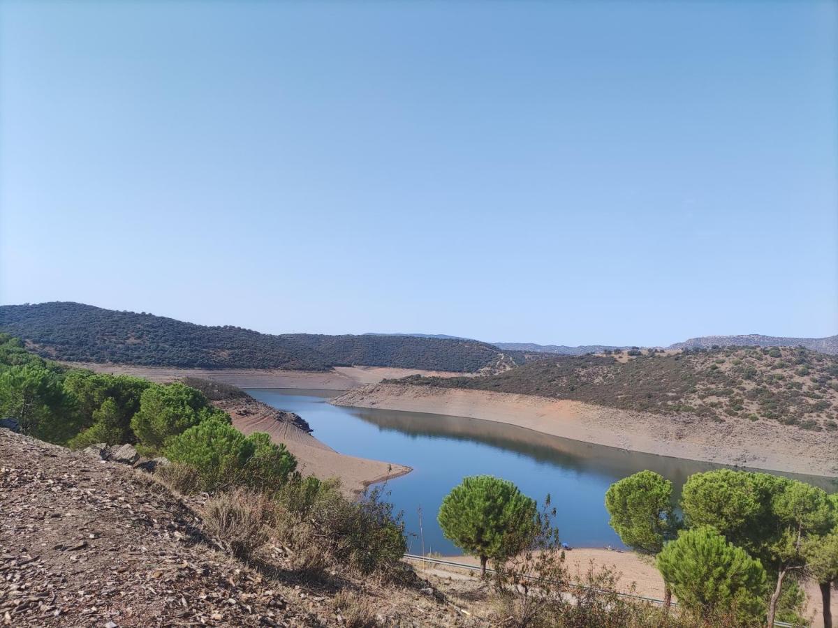 Vivienda Rural Las Moreas Baños de la Encina Екстериор снимка